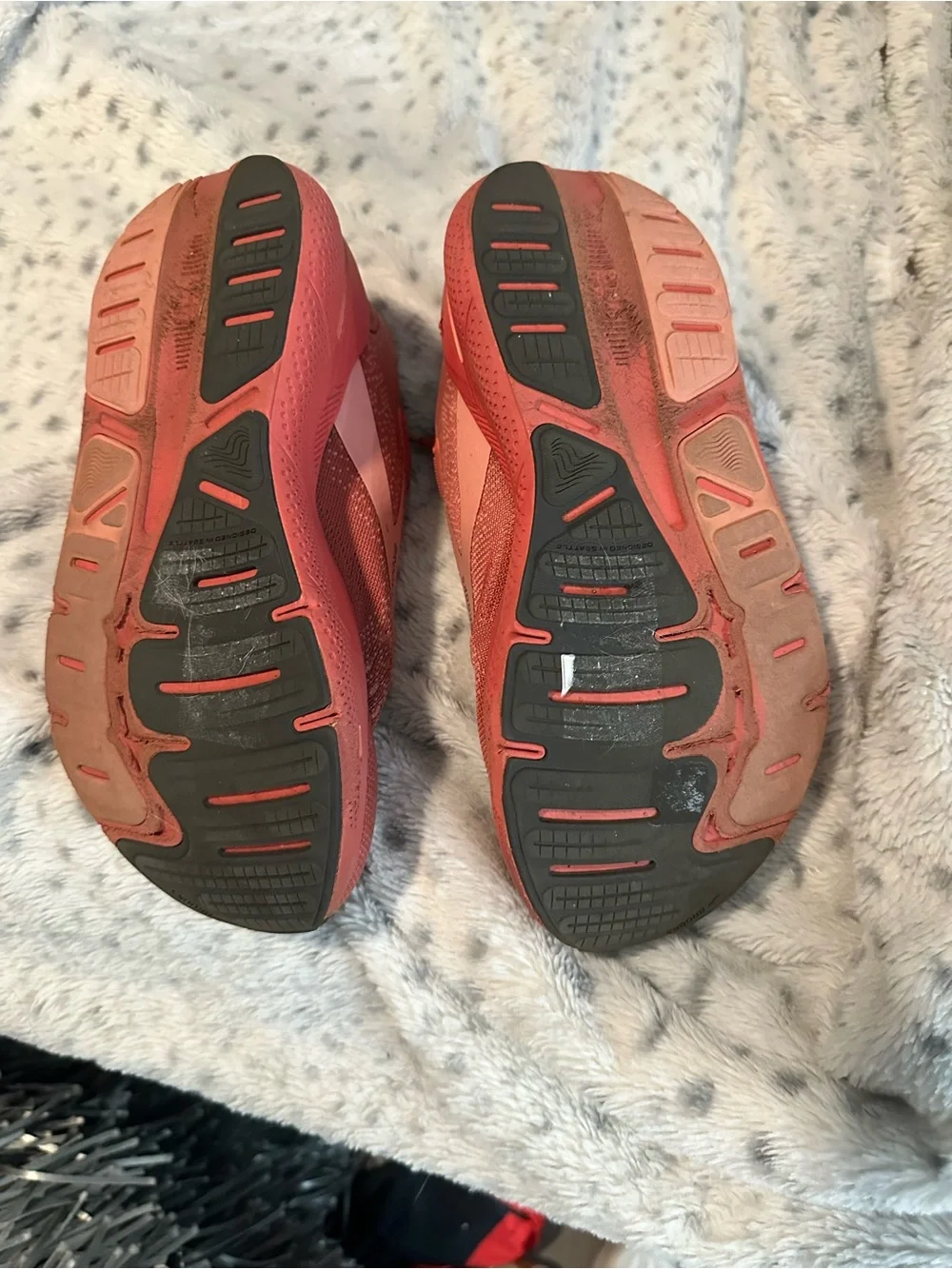 Brooks Ghost Max Women’s Running Sneakers - Comfortable Everyday Trainer